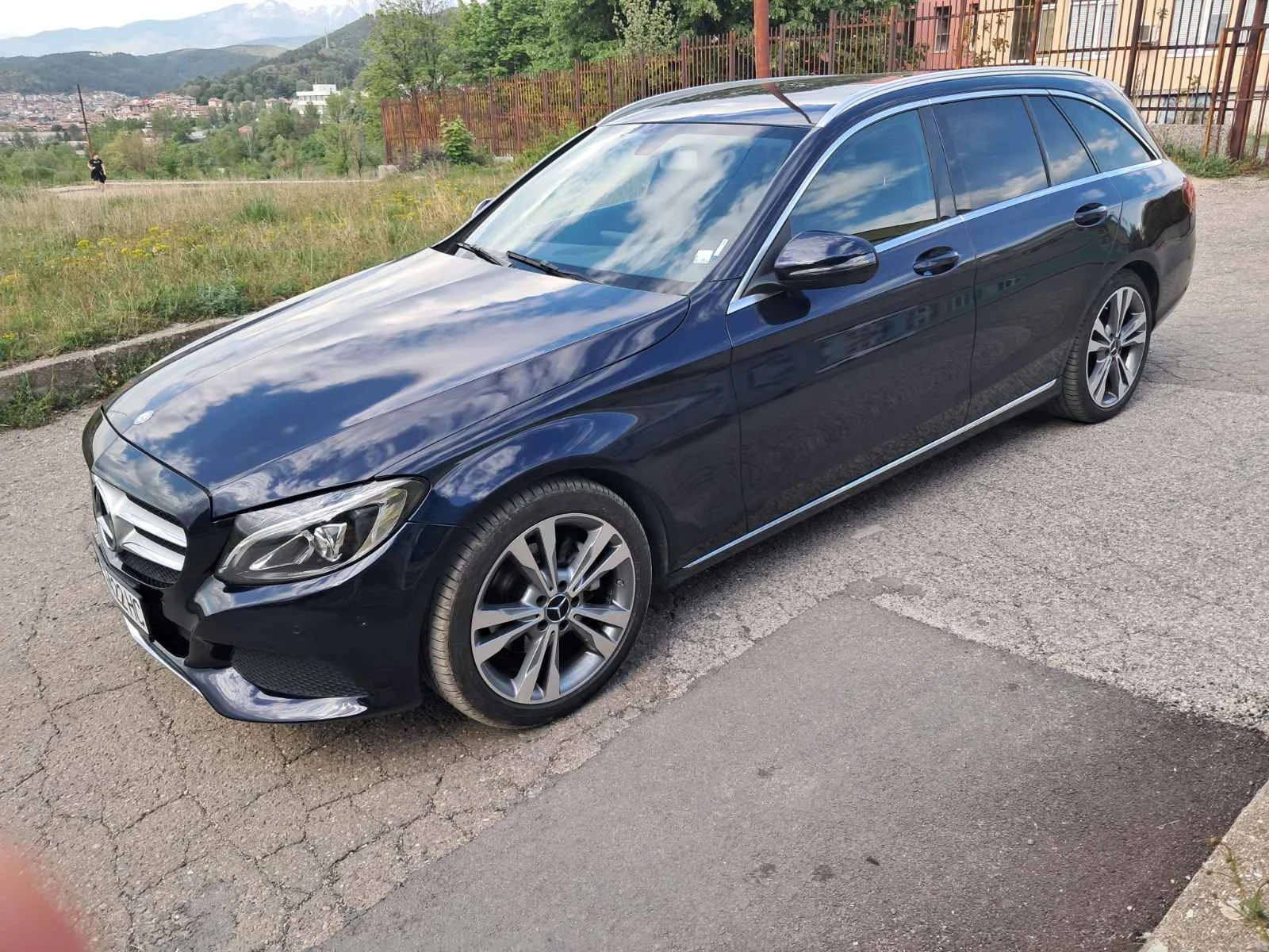 Mercedes-Benz C 220, снимка 3 - Автомобили и джипове - 53156790