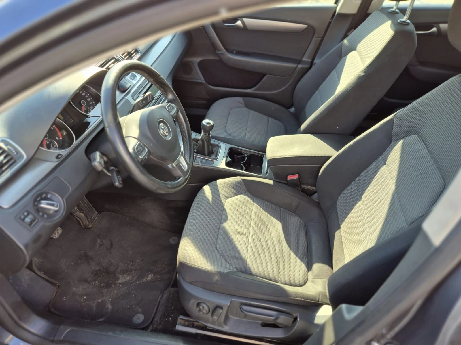 VW Passat 2.0 TDI - изображение 8