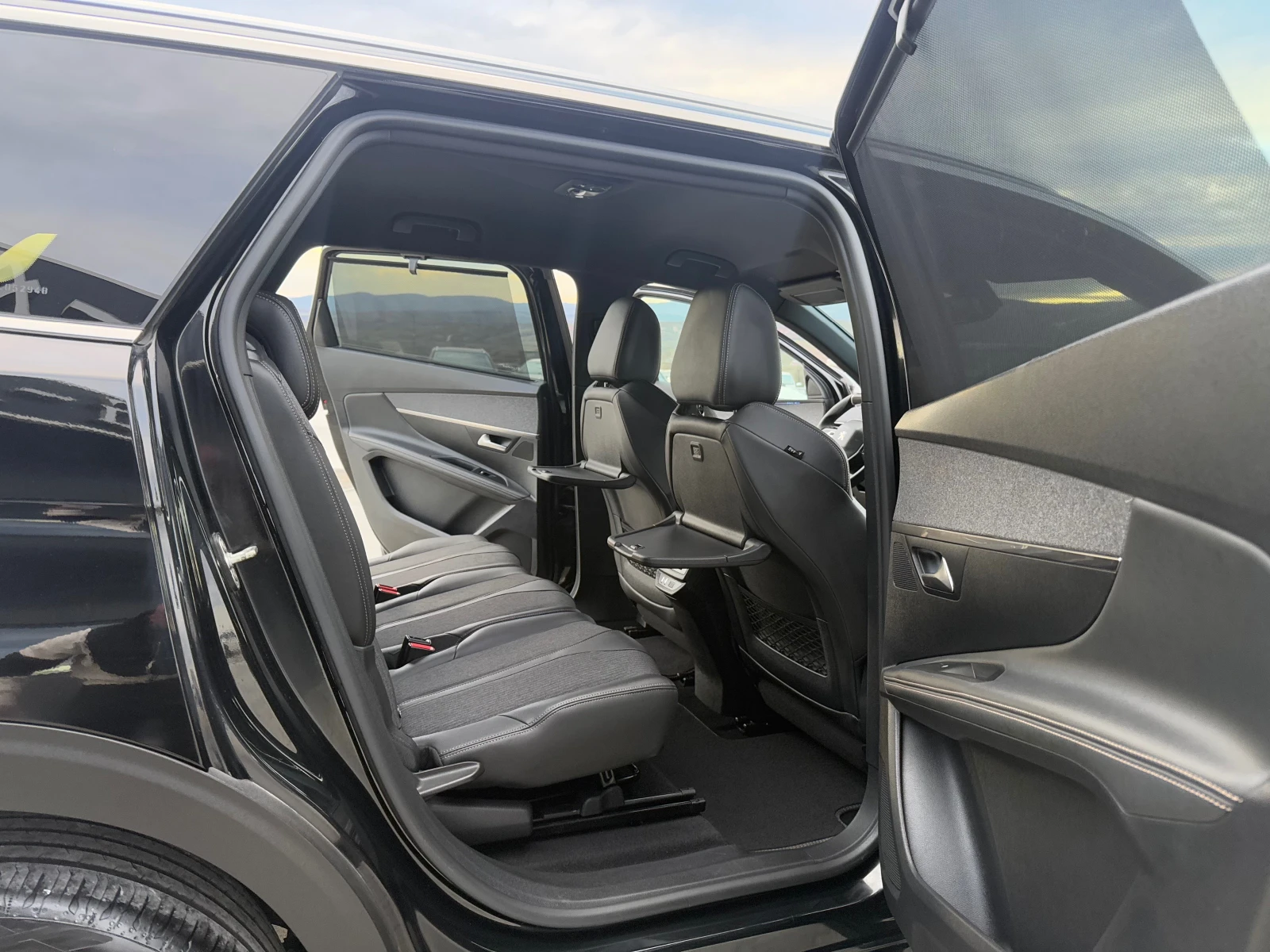 Peugeot 5008 1.5 hdi GT line Собствен лизинг !!! - изображение 10