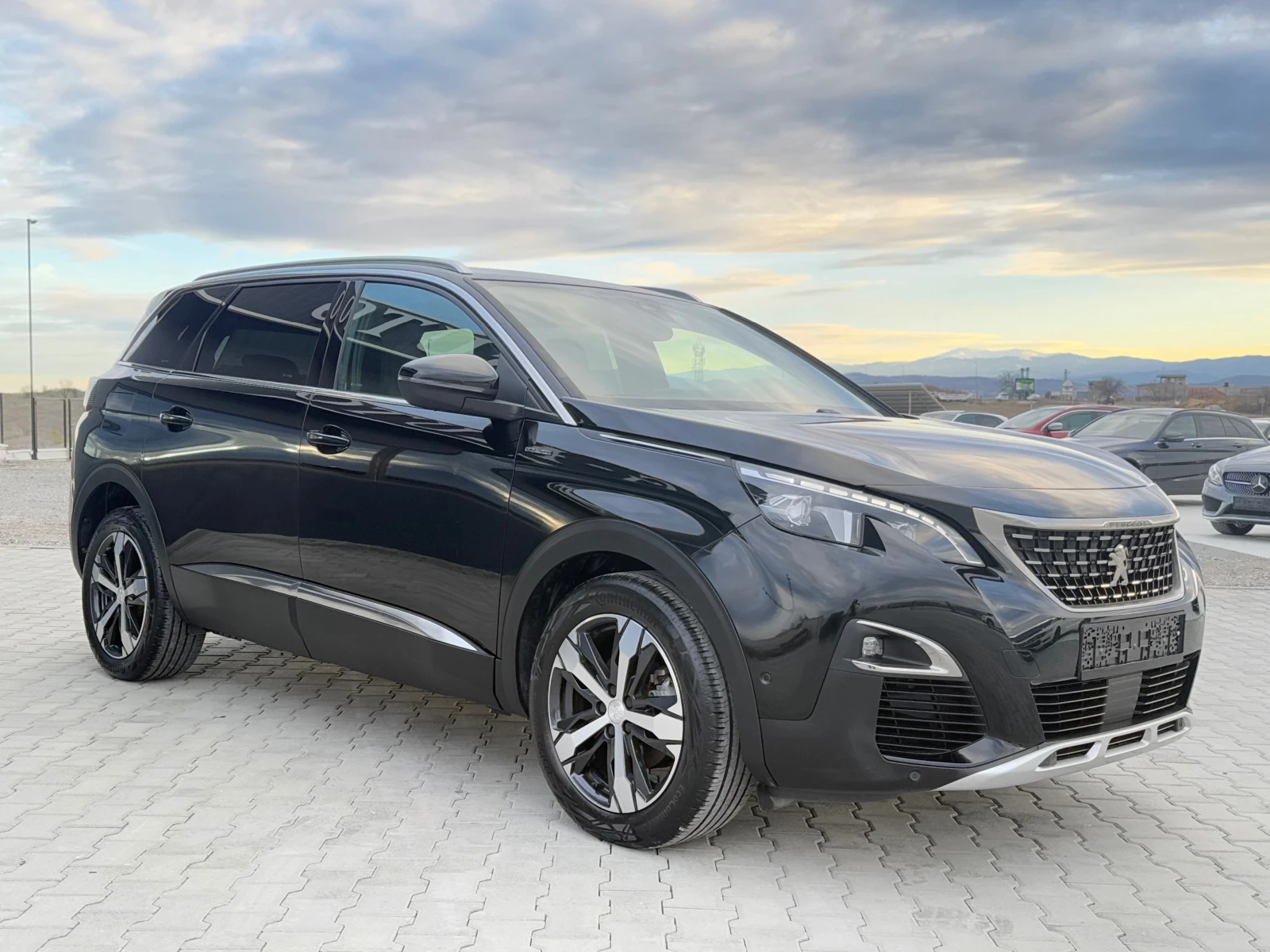 Peugeot 5008 1.5 hdi GT line Собствен лизинг !!! - изображение 3