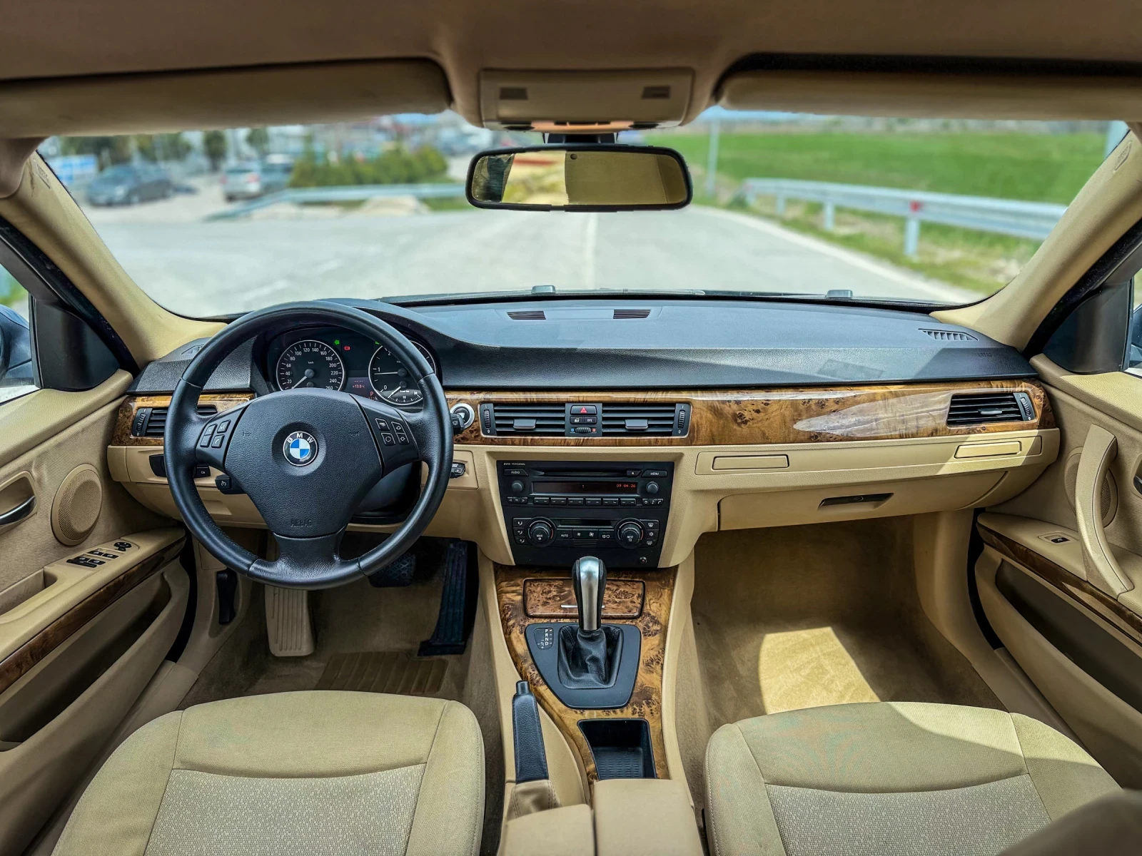 BMW 320 D::XENON::ИТАЛИЯ, снимка 9 - Автомобили и джипове - 54156861