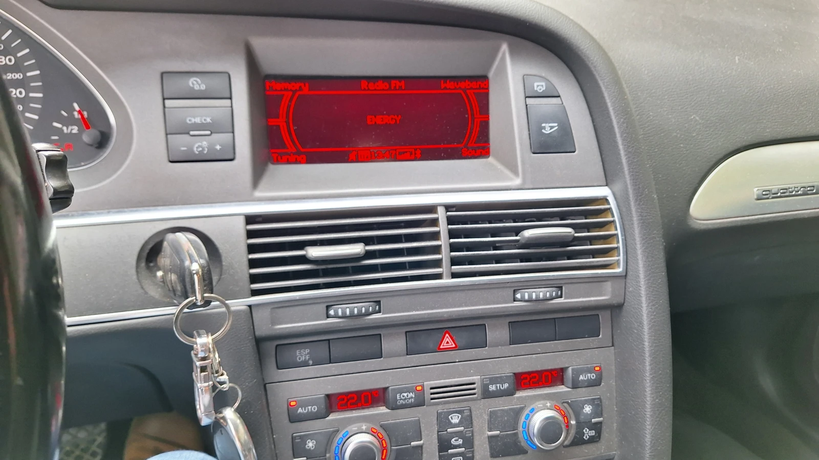 Audi A4 TDI QUATTRO, снимка 16 - Автомобили и джипове - 54356390