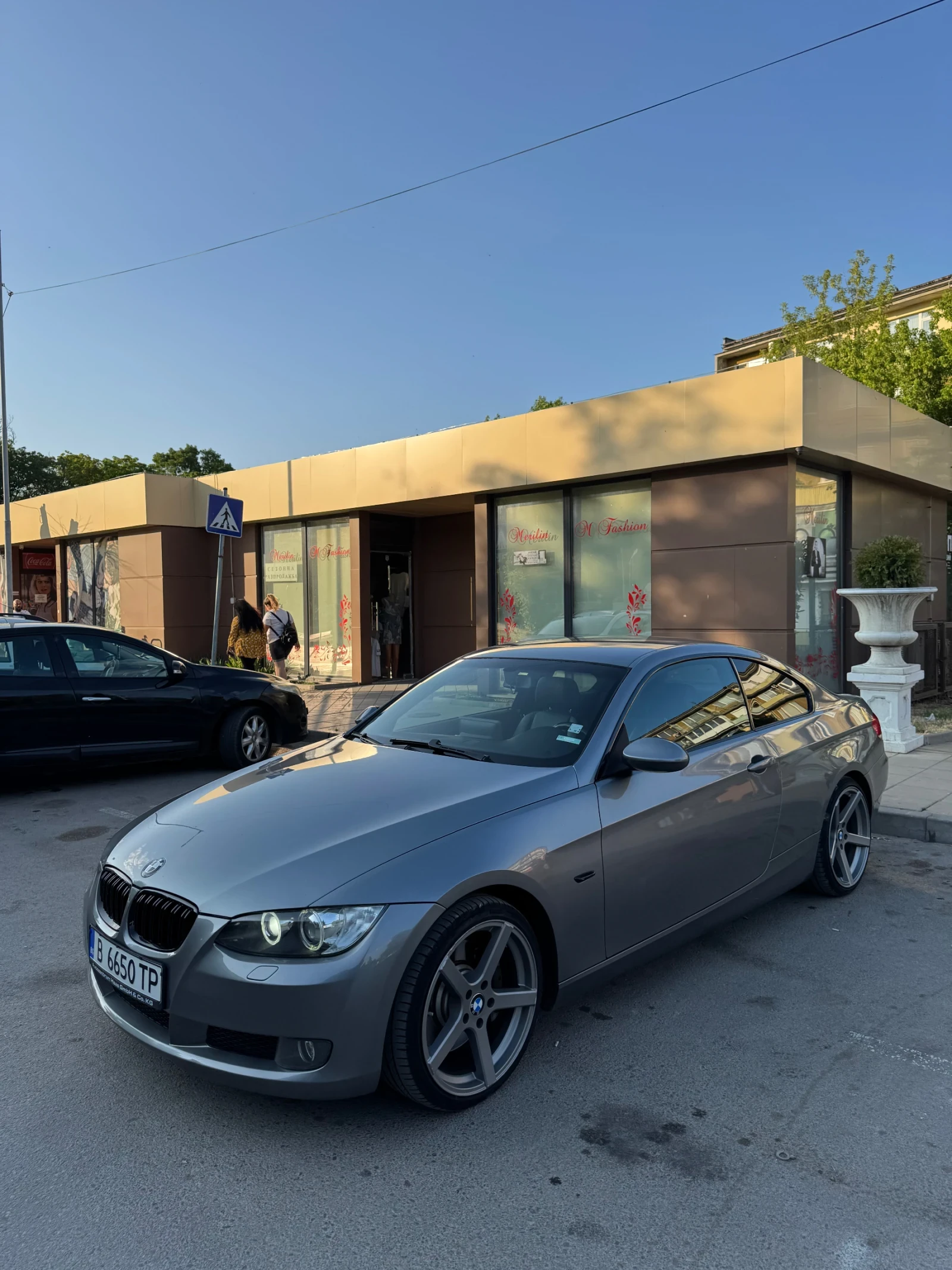 BMW 330, снимка 3 - Автомобили и джипове - 54520204