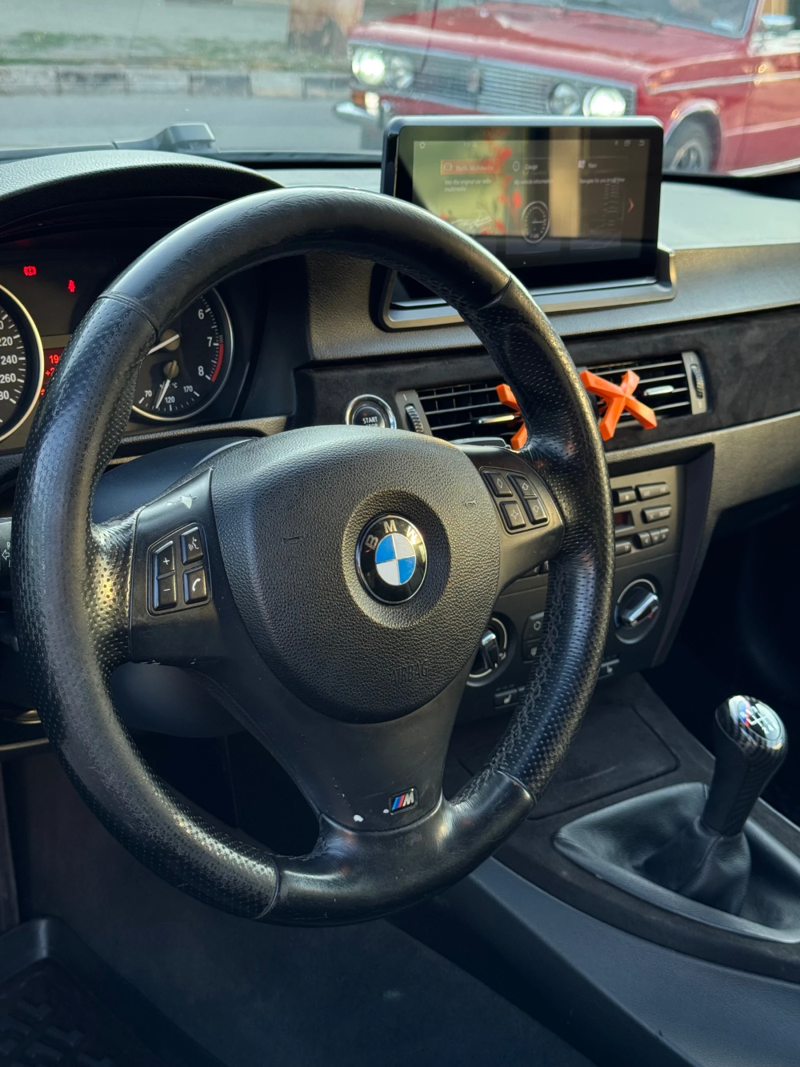 BMW 330, снимка 11 - Автомобили и джипове - 54520204