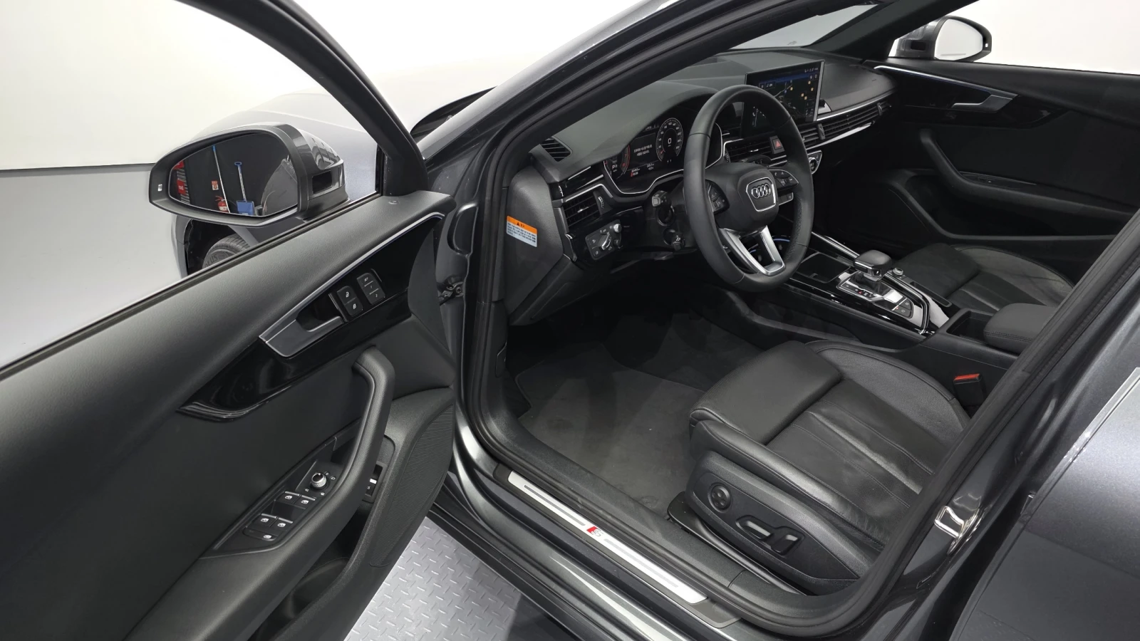 Audi A4  40 TFSI PREMIUM, снимка 6 - Автомобили и джипове - 55335856