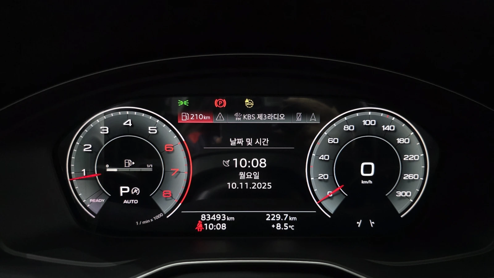 Audi A4  40 TFSI PREMIUM, снимка 10 - Автомобили и джипове - 55335856