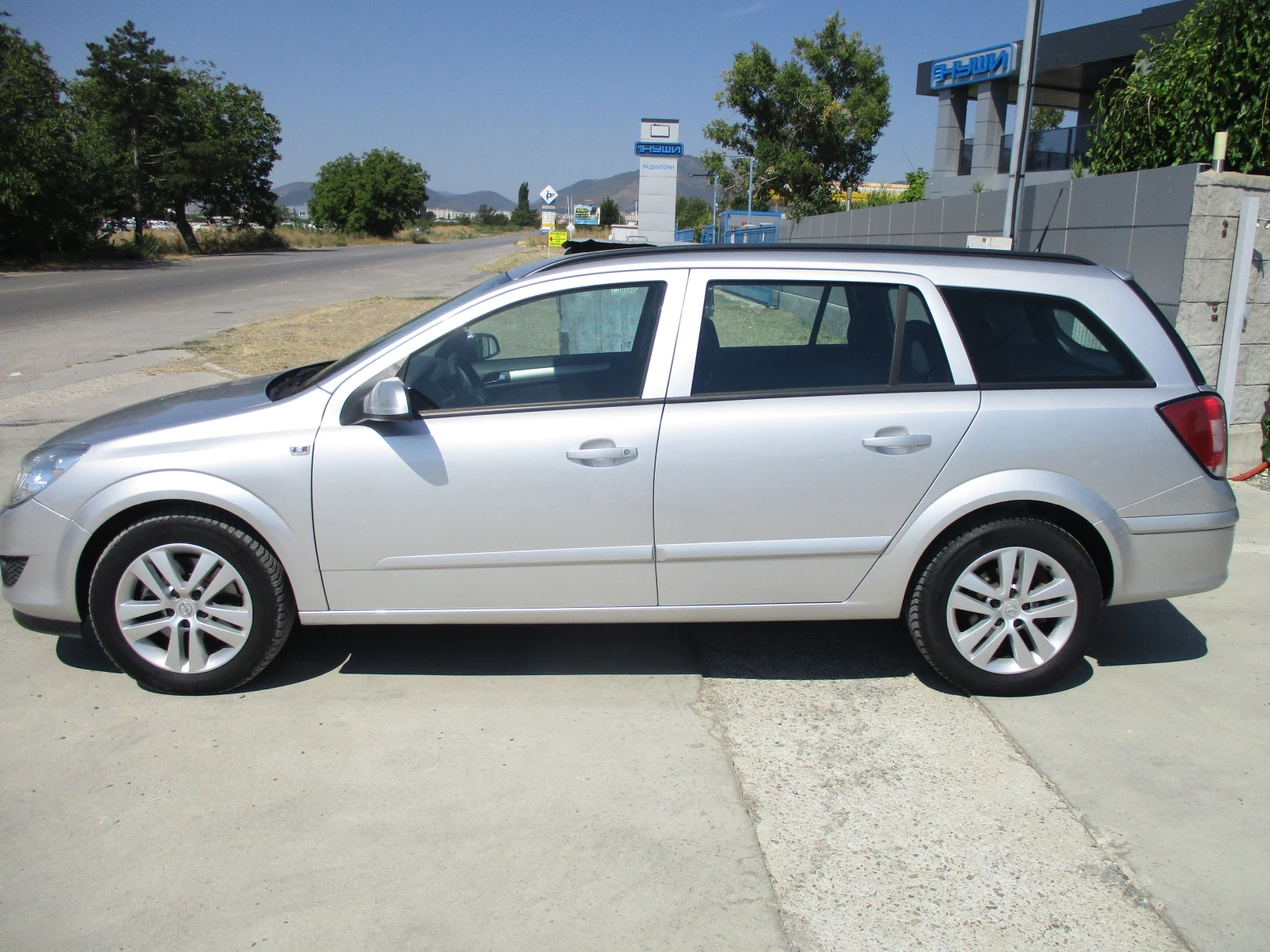 Opel Astra 1.9ДИЗЕЛ/120кс./6-СКОРОСТИ/КАТО НОВА, снимка 7 - Автомобили и джипове - 55735951