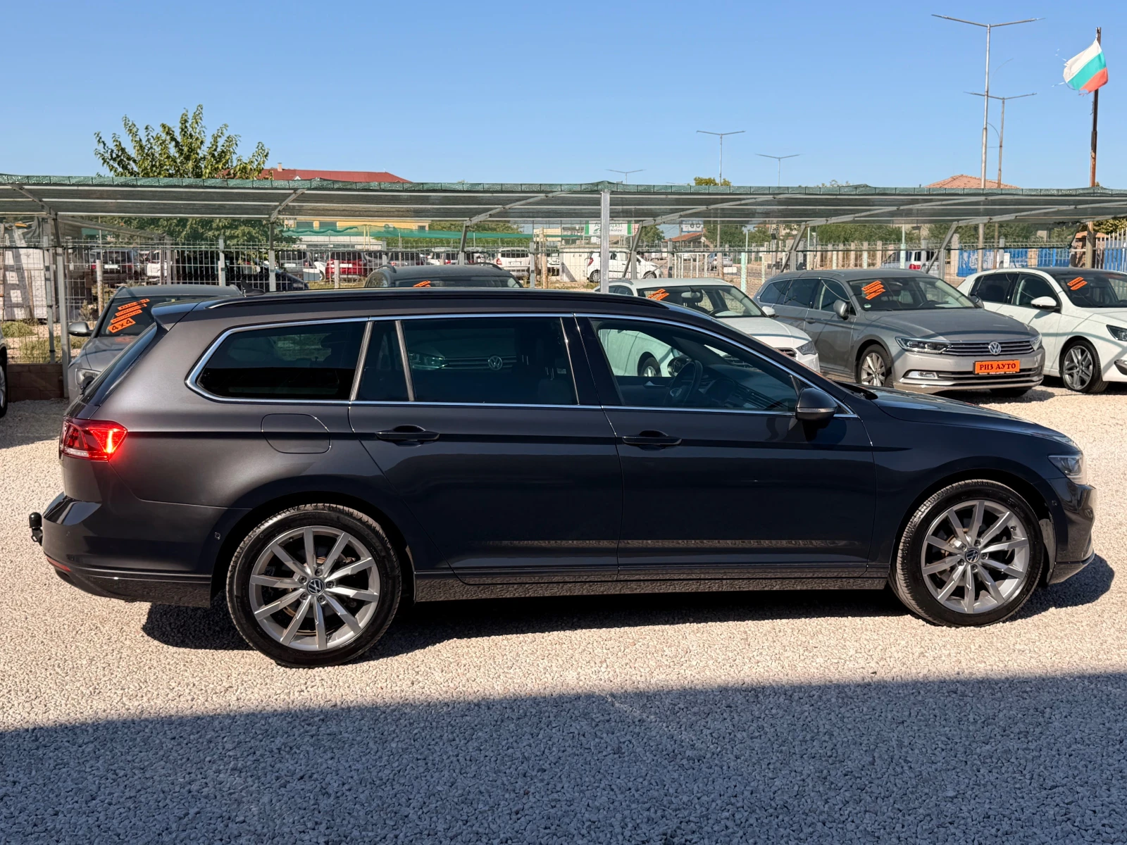 VW Passat 2.0TDI* AUT* 200ks* DIGITAL* 4х4 DISTRONIC* КAMERA, снимка 4 - Автомобили и джипове - 55999242