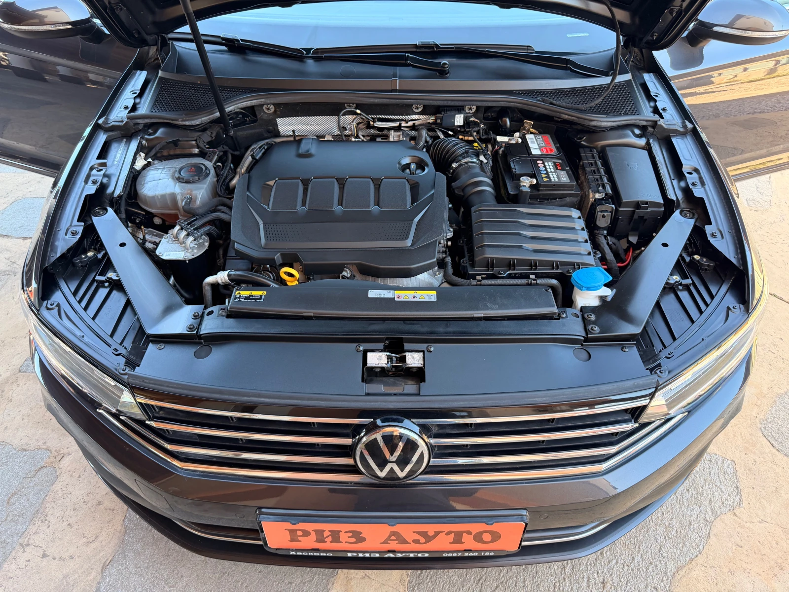 VW Passat 2.0TDI* AUT* 200ks* DIGITAL* 4х4 DISTRONIC* КAMERA, снимка 17 - Автомобили и джипове - 55999242