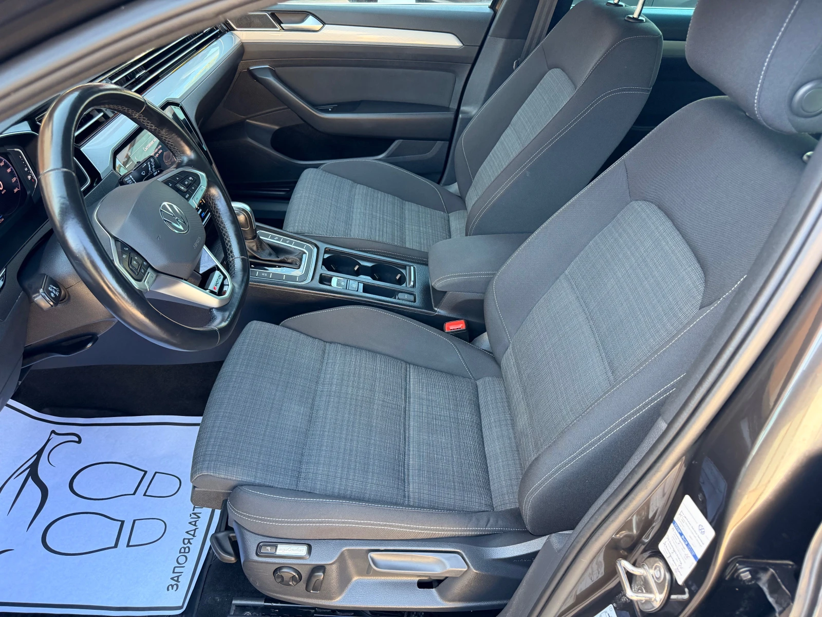 VW Passat 2.0TDI* AUT* 200ks* DIGITAL* 4х4 DISTRONIC* КAMERA, снимка 5 - Автомобили и джипове - 55999242