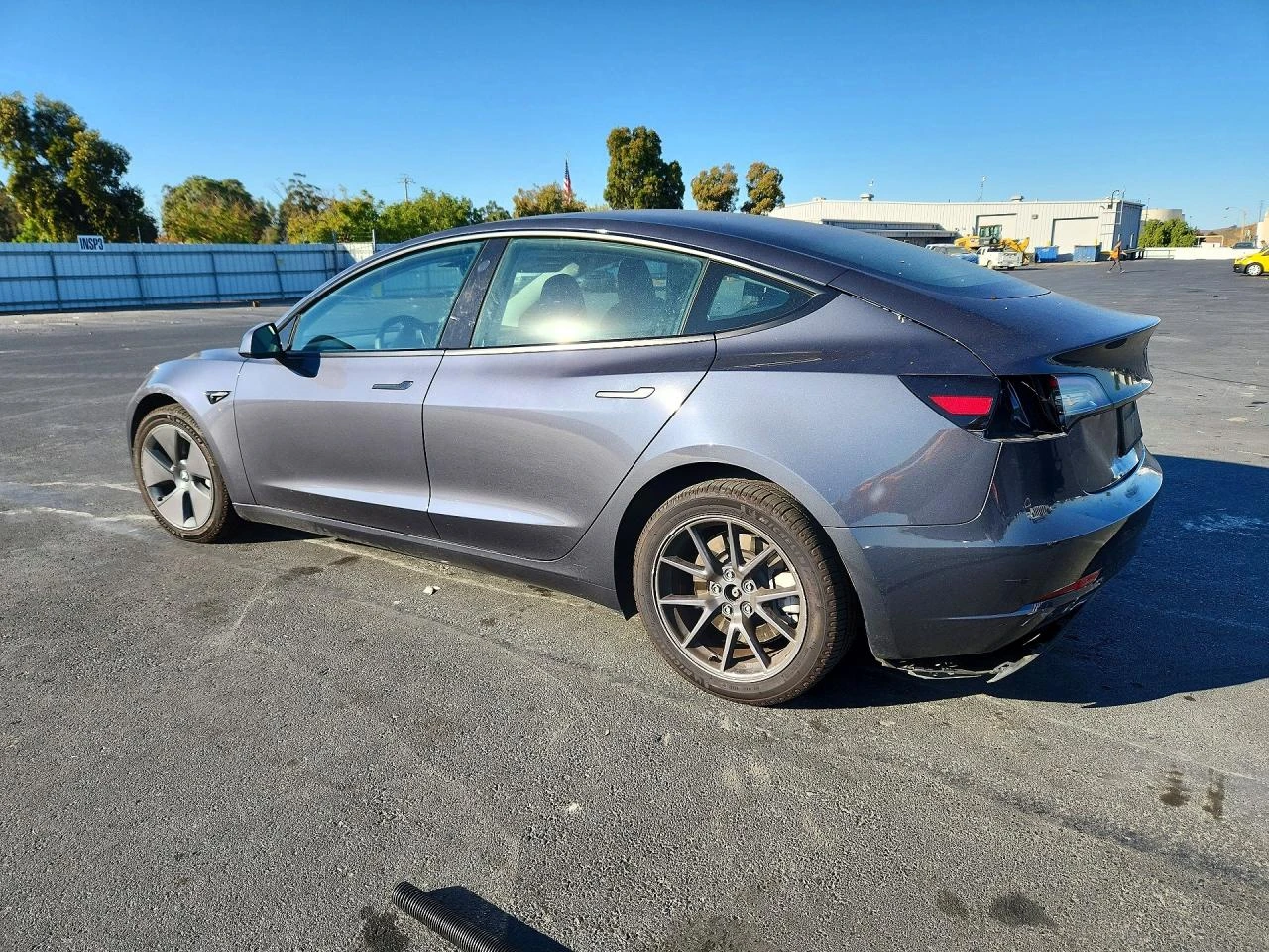 Tesla Model 3 STANDARD RANGE PLUS/ТЕРМОПОМПА/RWD, снимка 2 - Автомобили и джипове - 56508008