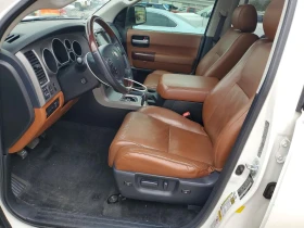 Toyota Sequoia PLATINUM* 5.7* V8* ПОДГРЕВ* КАМЕРА* КЕЙЛЕС, снимка 9