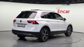 VW Tiguan 2.0TDI* PRESTIGE* КОЖА* ПОДГРЕВ* HUD* ПАНО* LANE A, снимка 2