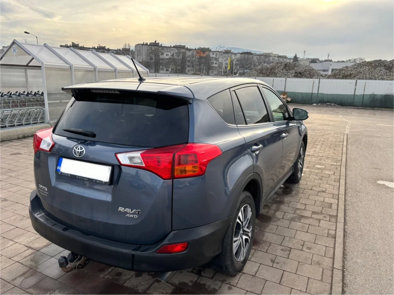 Toyota Rav4 2.0 D-4D AWD , снимка 5 - Автомобили и джипове - 48847236