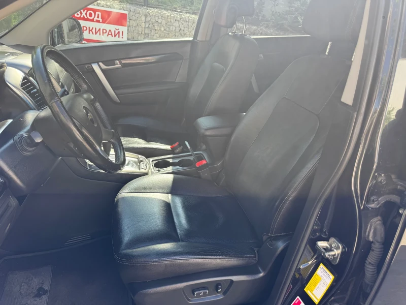 Chevrolet Captiva 81800km* 6+ 1m* 2.2d 4x4 184kc* КОЖА* КАМЕРА* ТОП, снимка 7 - Автомобили и джипове - 51577838