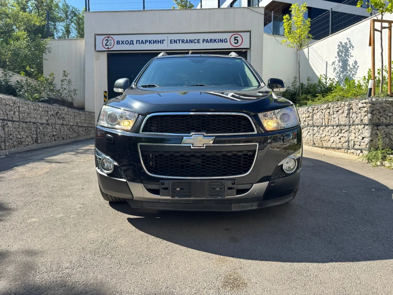 Chevrolet Captiva 81800km* 6+ 1m* 2.2d 4x4 184kc* КОЖА* КАМЕРА* ТОП, снимка 14 - Автомобили и джипове - 51577838