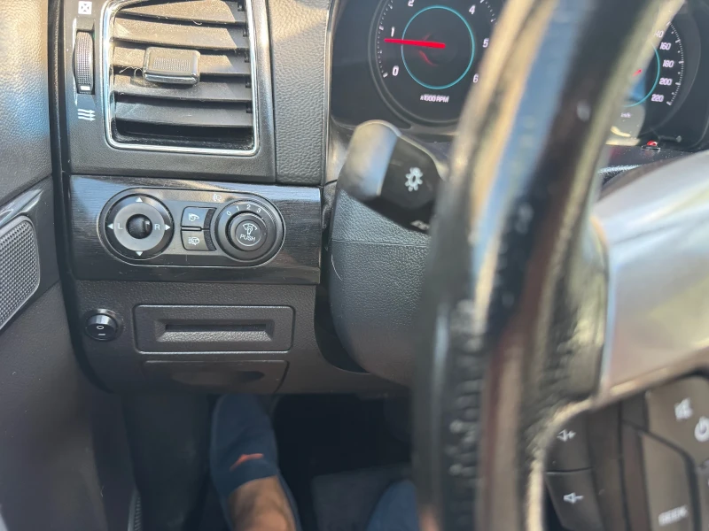 Chevrolet Captiva 81800km* 6+ 1m* 2.2d 4x4 184kc* КОЖА* КАМЕРА* ТОП, снимка 6 - Автомобили и джипове - 51577838