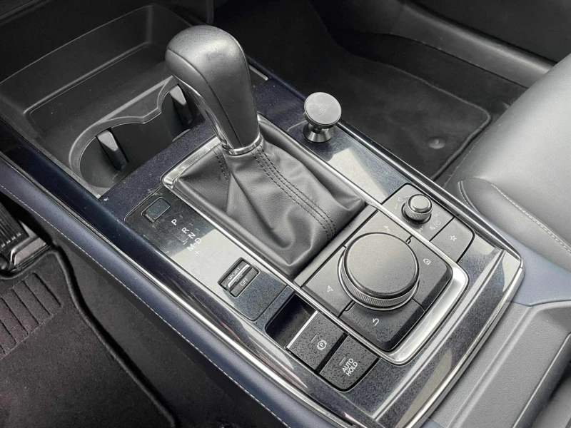 Mazda CX-30 ПОДГРЕВ* КАМЕРА* ШИБИДАХ* МЪРТВА ТОЧКА* КЕЙЛЕС, снимка 13 - Автомобили и джипове - 52652142