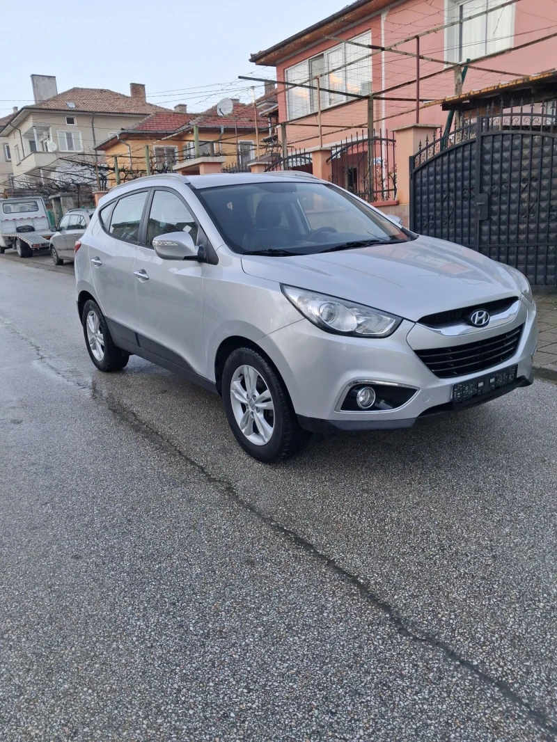 Hyundai IX35 2.0 CRDI ШЕСТ СКОРОСТИ, снимка 3 - Автомобили и джипове - 53528425