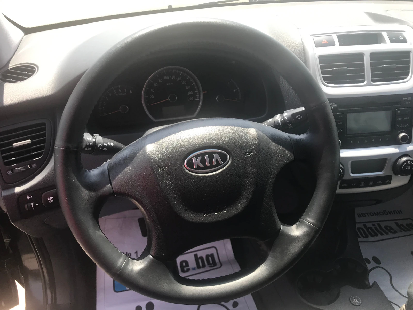 Kia Sportage 2.0ЧИСТО НОВ ГАЗ-БЕНЗИН 4по4 - изображение 10