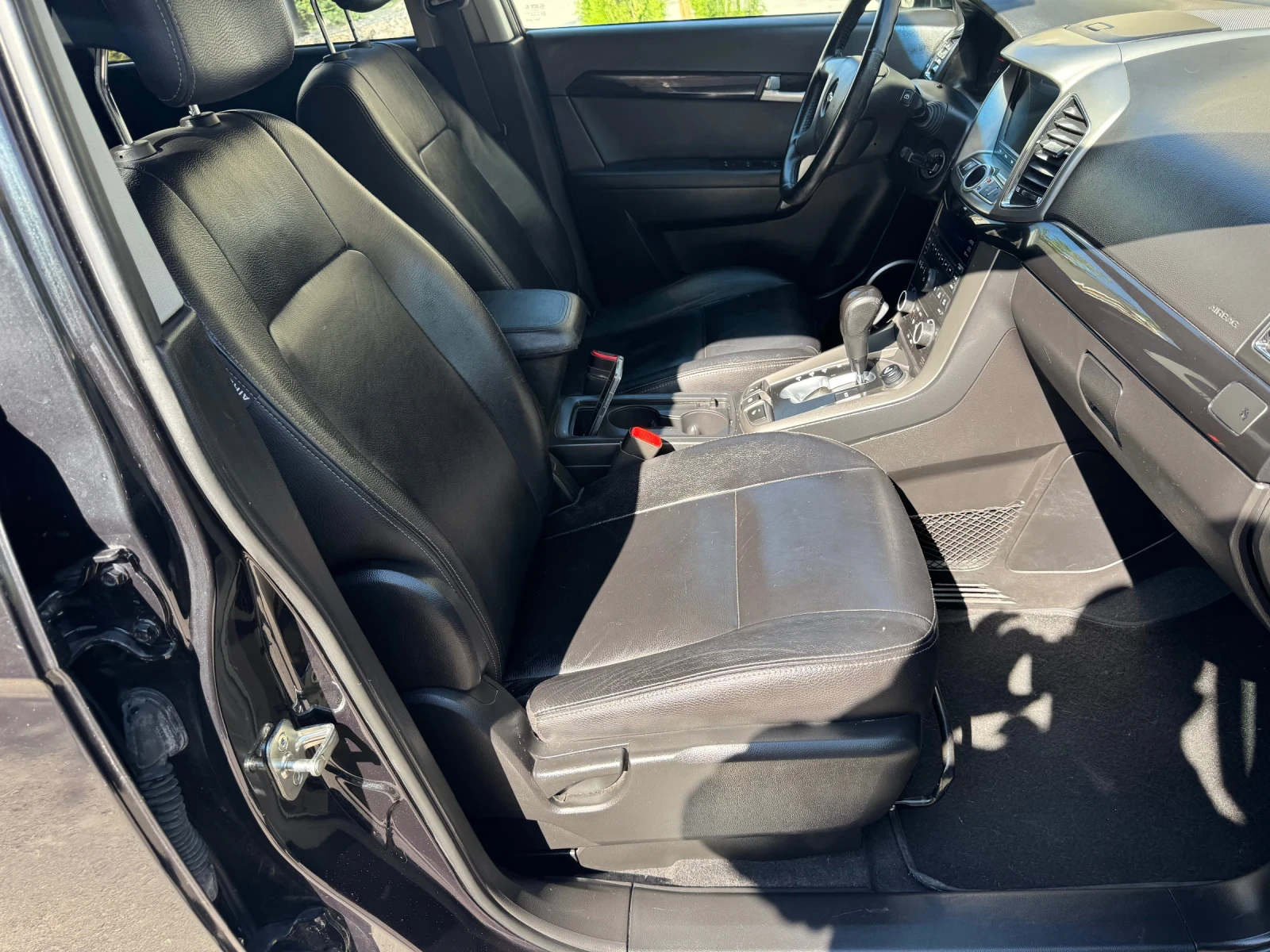 Chevrolet Captiva 81800km* 6+ 1m* 2.2d 4x4 184kc* * *  | Mobile.bg   13