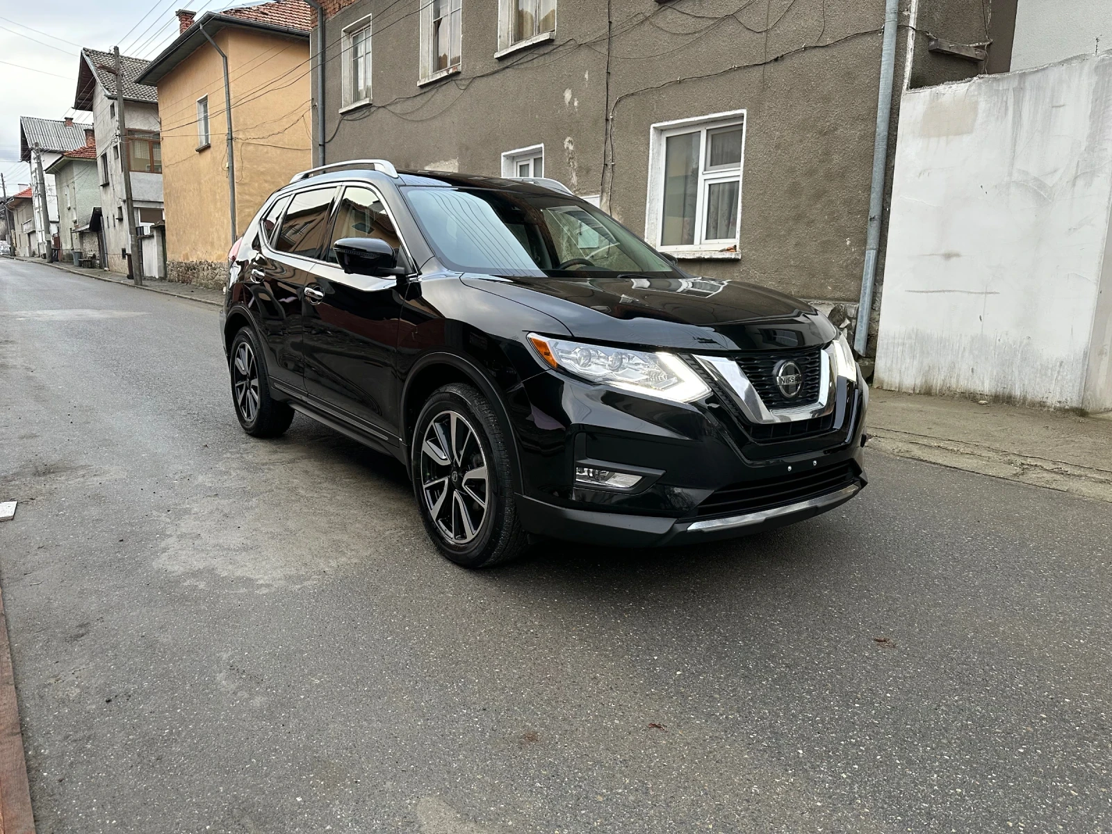Nissan Rogue SL AWD Platinum  - изображение 2