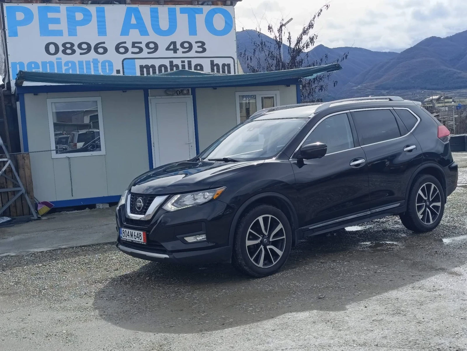 Nissan Rogue SL AWD Platinum 