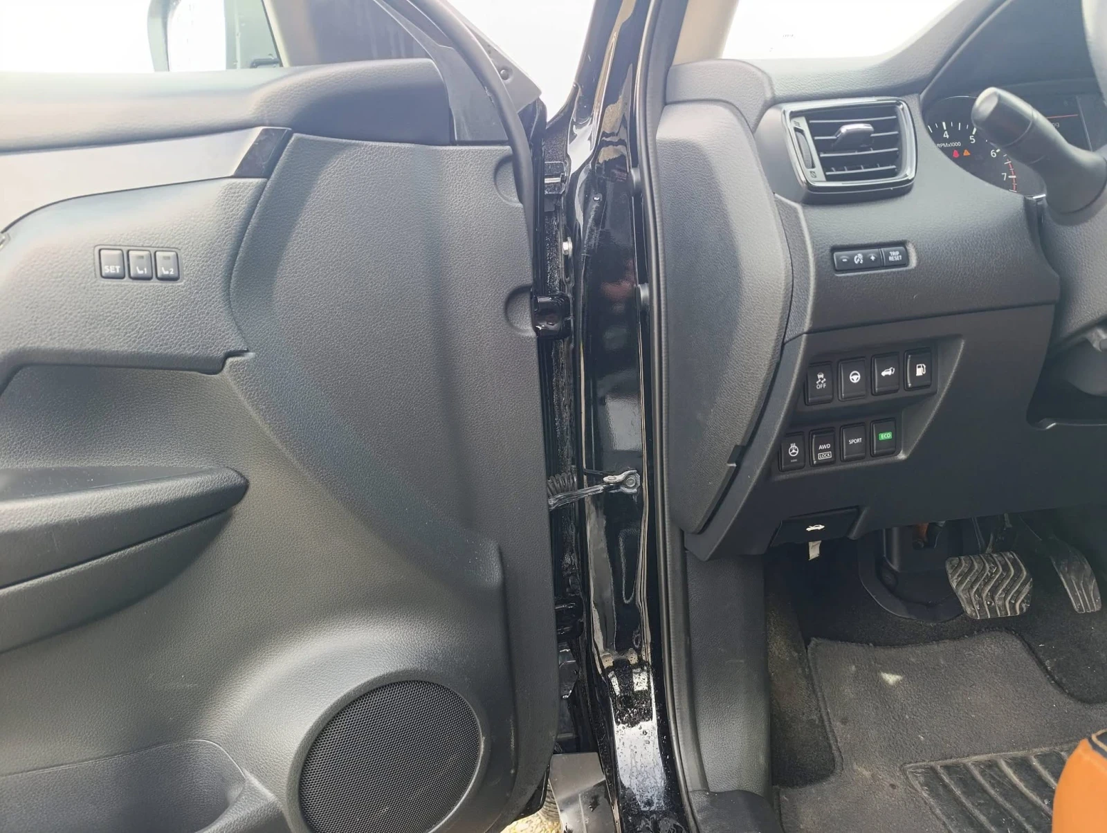 Nissan Rogue SL AWD Platinum  - изображение 7