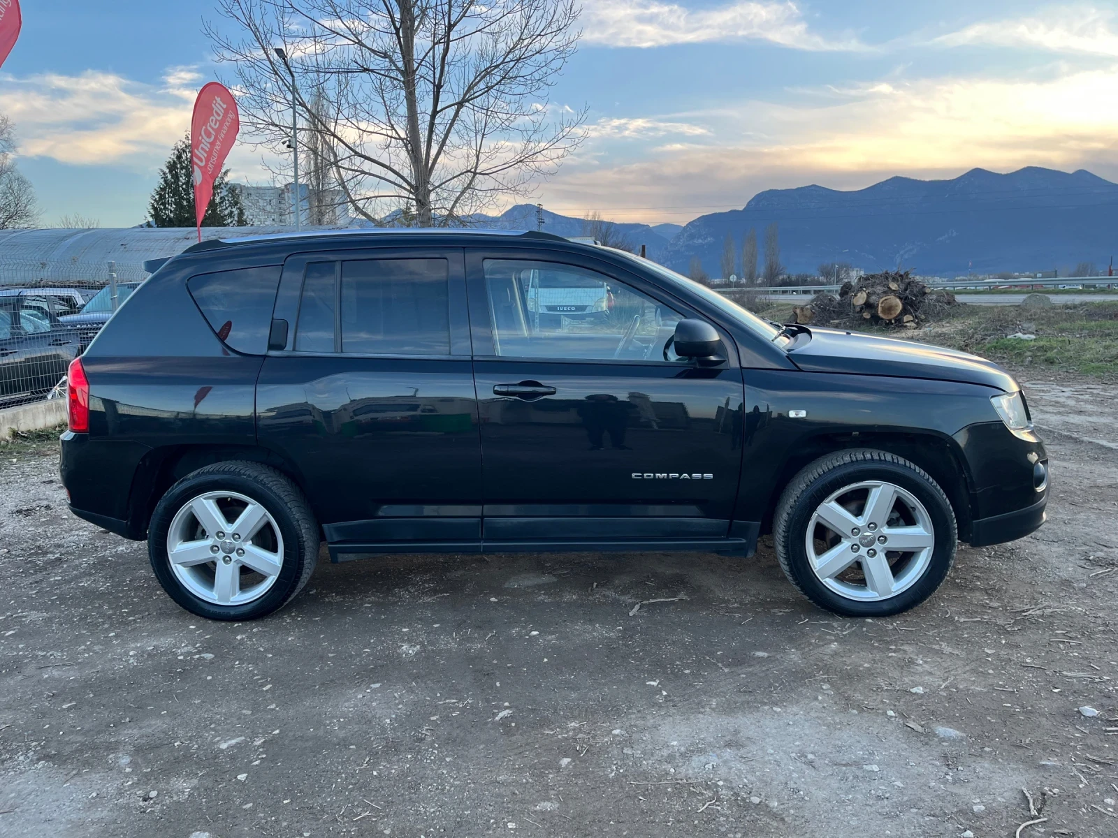Jeep Compass 2.2GRDI-136-LIMITED-ITALIA - изображение 3