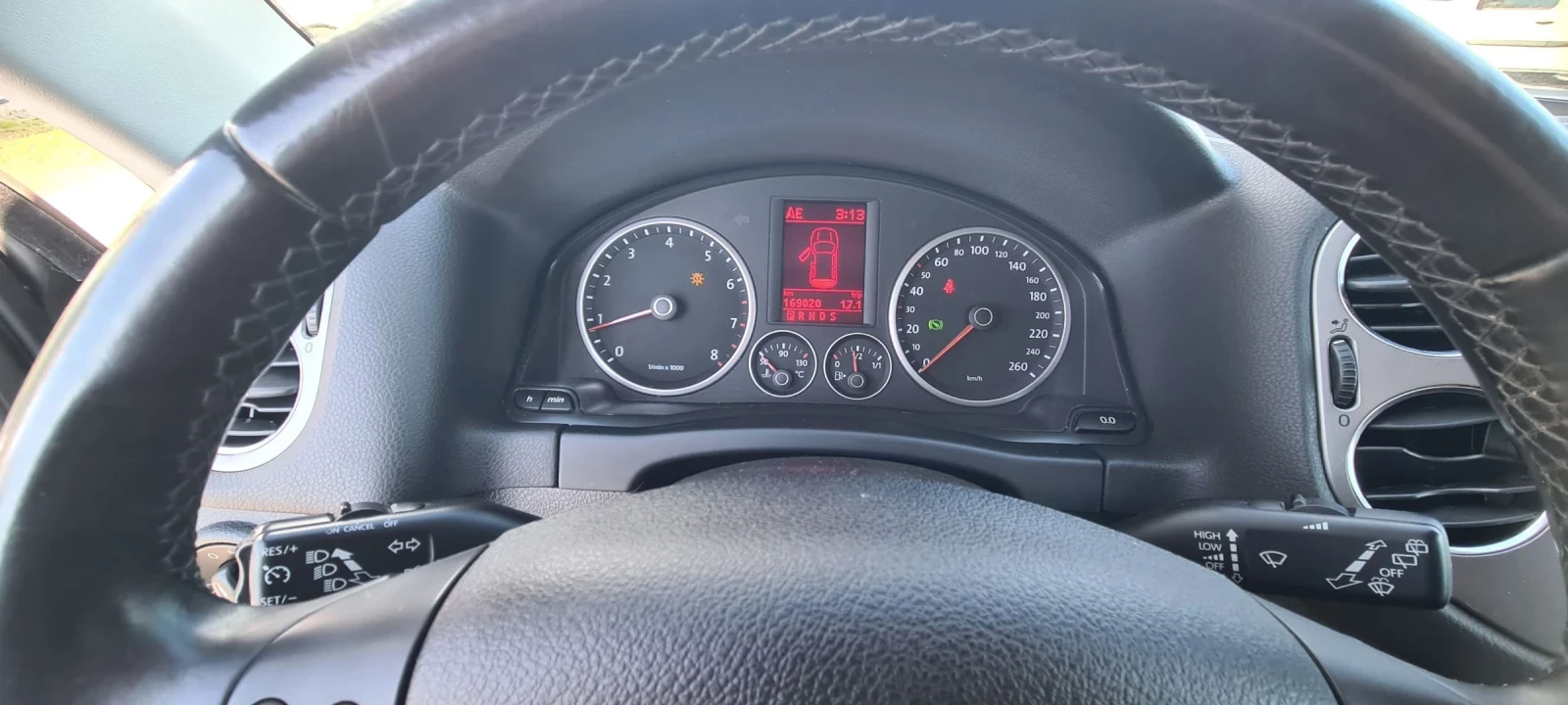 VW Tiguan 2.0 TSI   4 motion, снимка 15 - Автомобили и джипове - 53746815