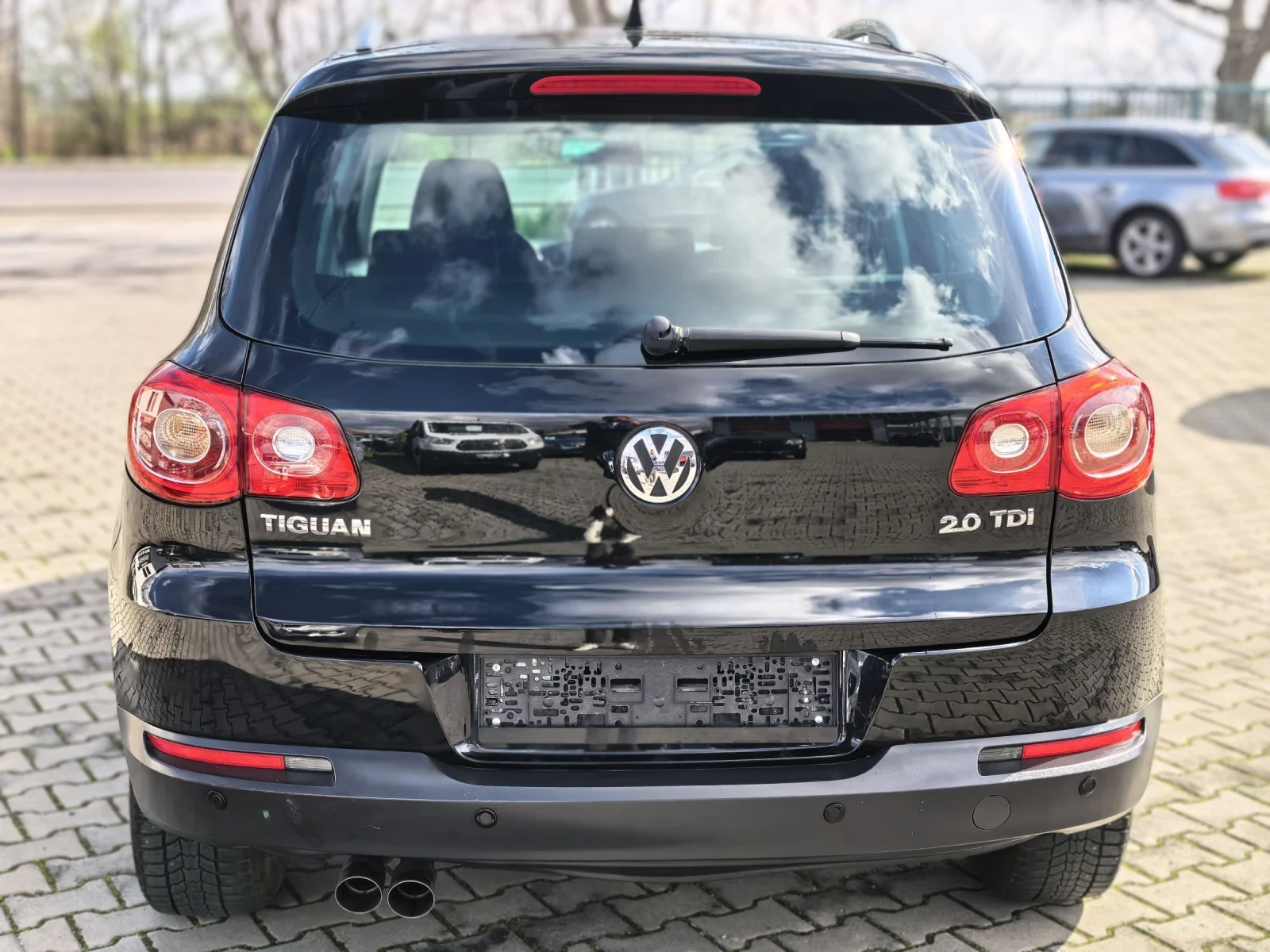 VW Tiguan 137440км!!! 2.0тди 140кс 4х4 , снимка 5 - Автомобили и джипове - 54081827