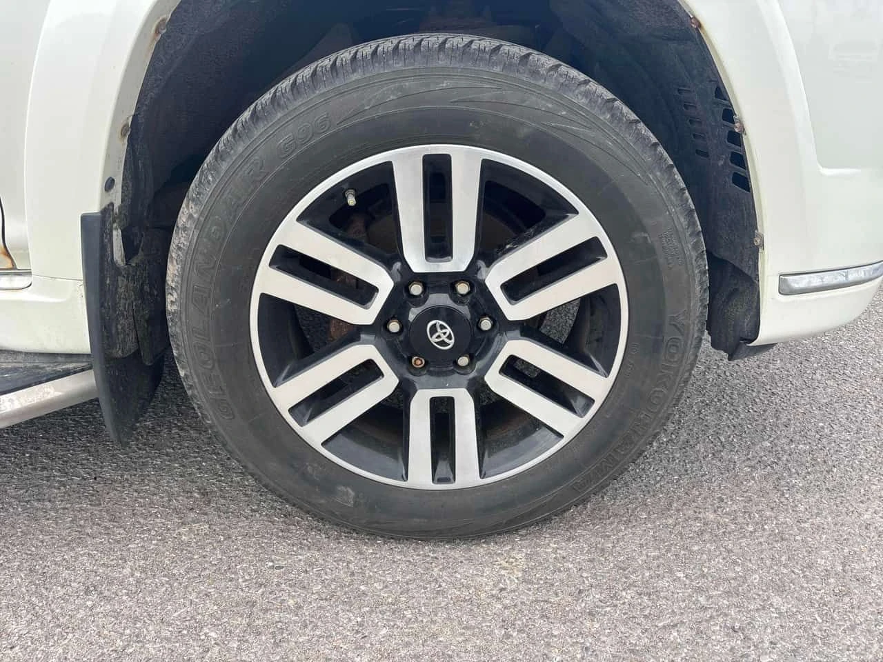 Toyota 4runner * 4WD * 2 КЛЮЧА* ПАНО* ПОДГРЕВ* КЕЙЛЕСС* , снимка 7 - Автомобили и джипове - 54299649