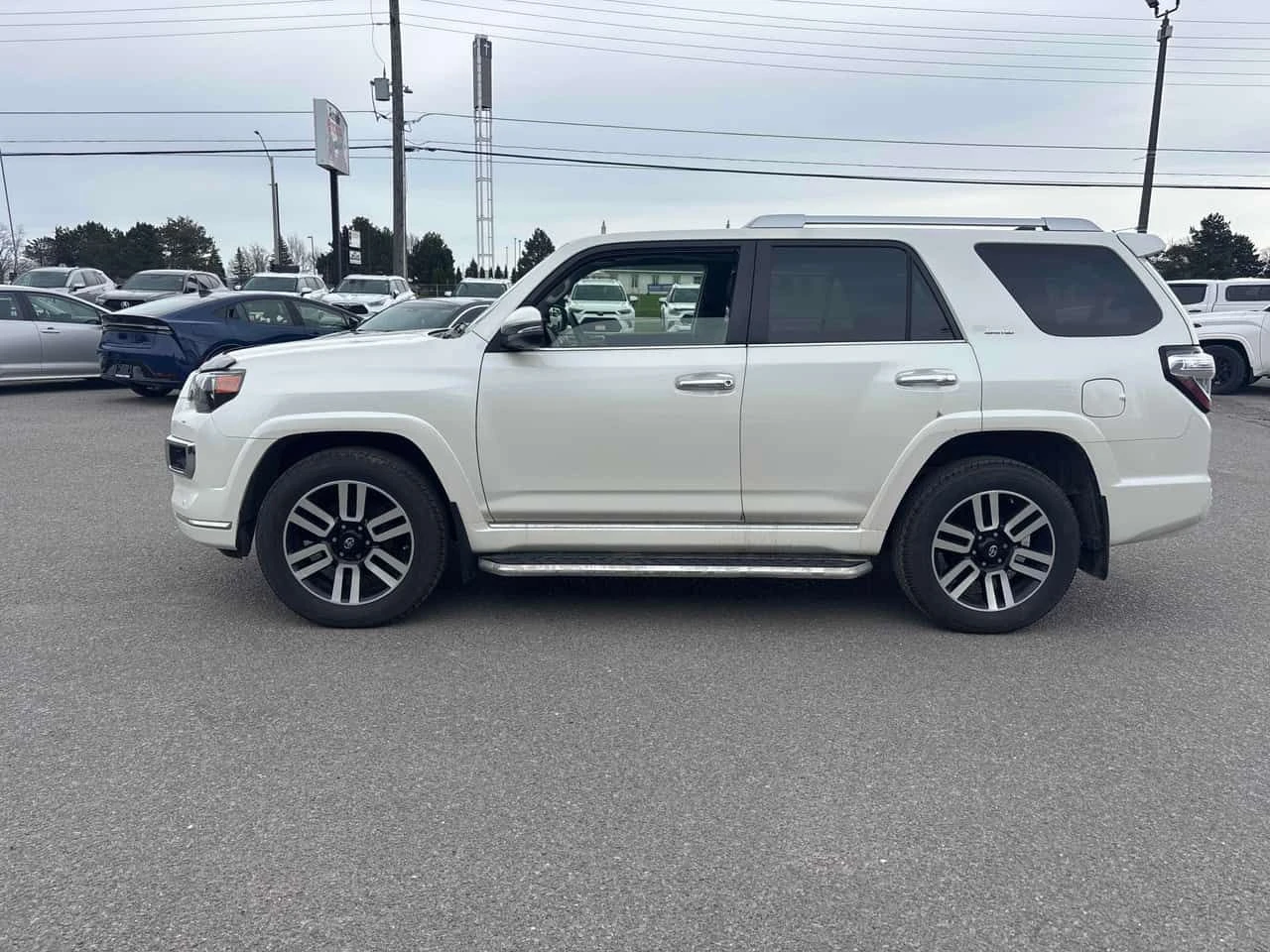 Toyota 4runner * 4WD * 2 КЛЮЧА* ПАНО* ПОДГРЕВ* КЕЙЛЕСС* , снимка 2 - Автомобили и джипове - 54299649