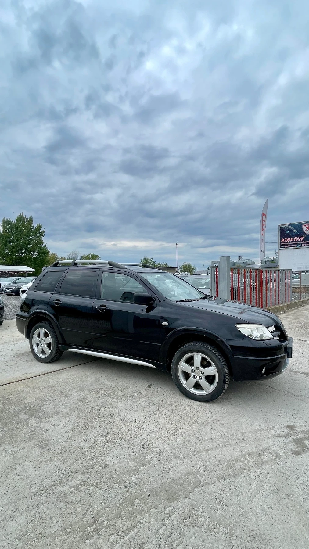 Mitsubishi Outlander 4х4 2.4i БЕНЗИН/ГАЗ, снимка 3 - Автомобили и джипове - 54380062