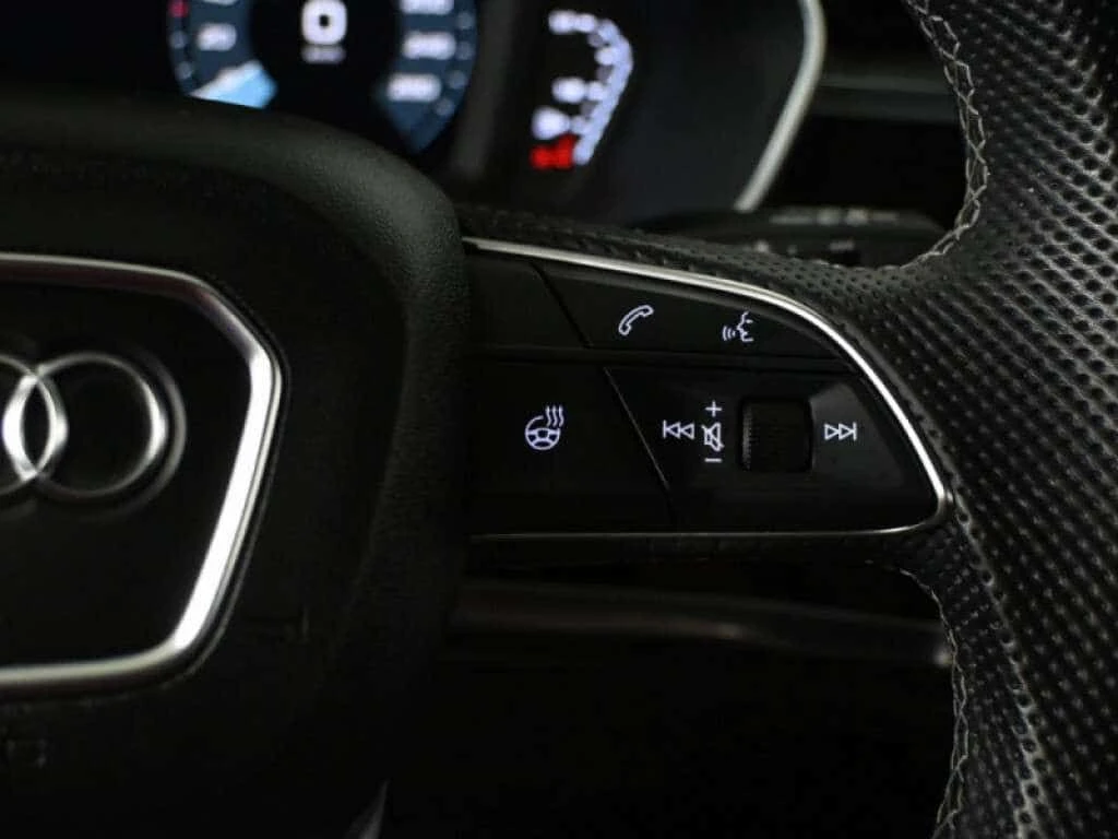 Audi Q3 * S Line quattro Premium Plus * CARFAX * ЦЕНА ДО Б, снимка 13 - Автомобили и джипове - 54452895