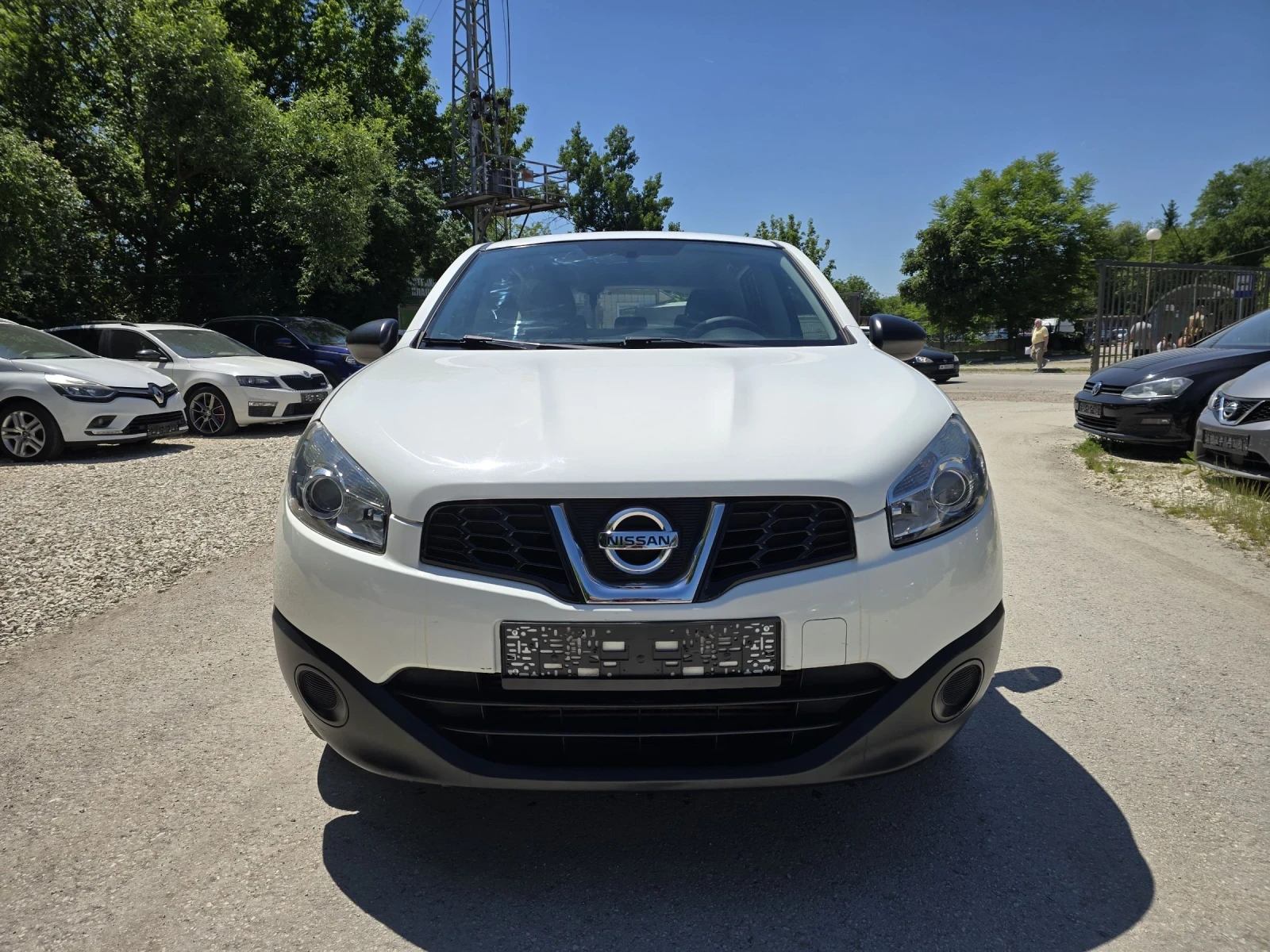 Nissan Qashqai 1.5dci 116к.с Топ състояние , снимка 5 - Автомобили и джипове - 54725182