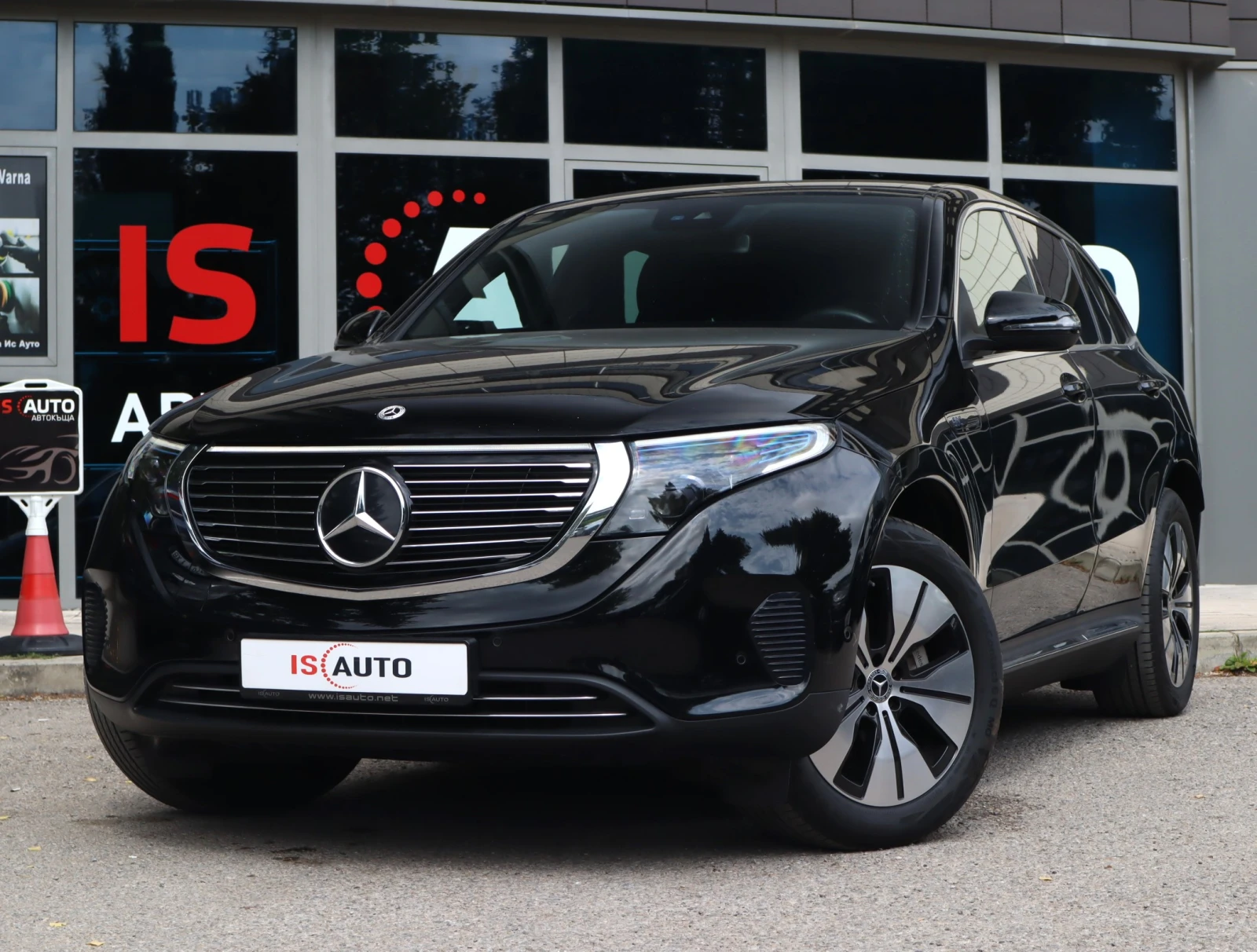 Mercedes-Benz EQC 400/4Маtik/Камера/Амбиент/MBUX/Подгрев