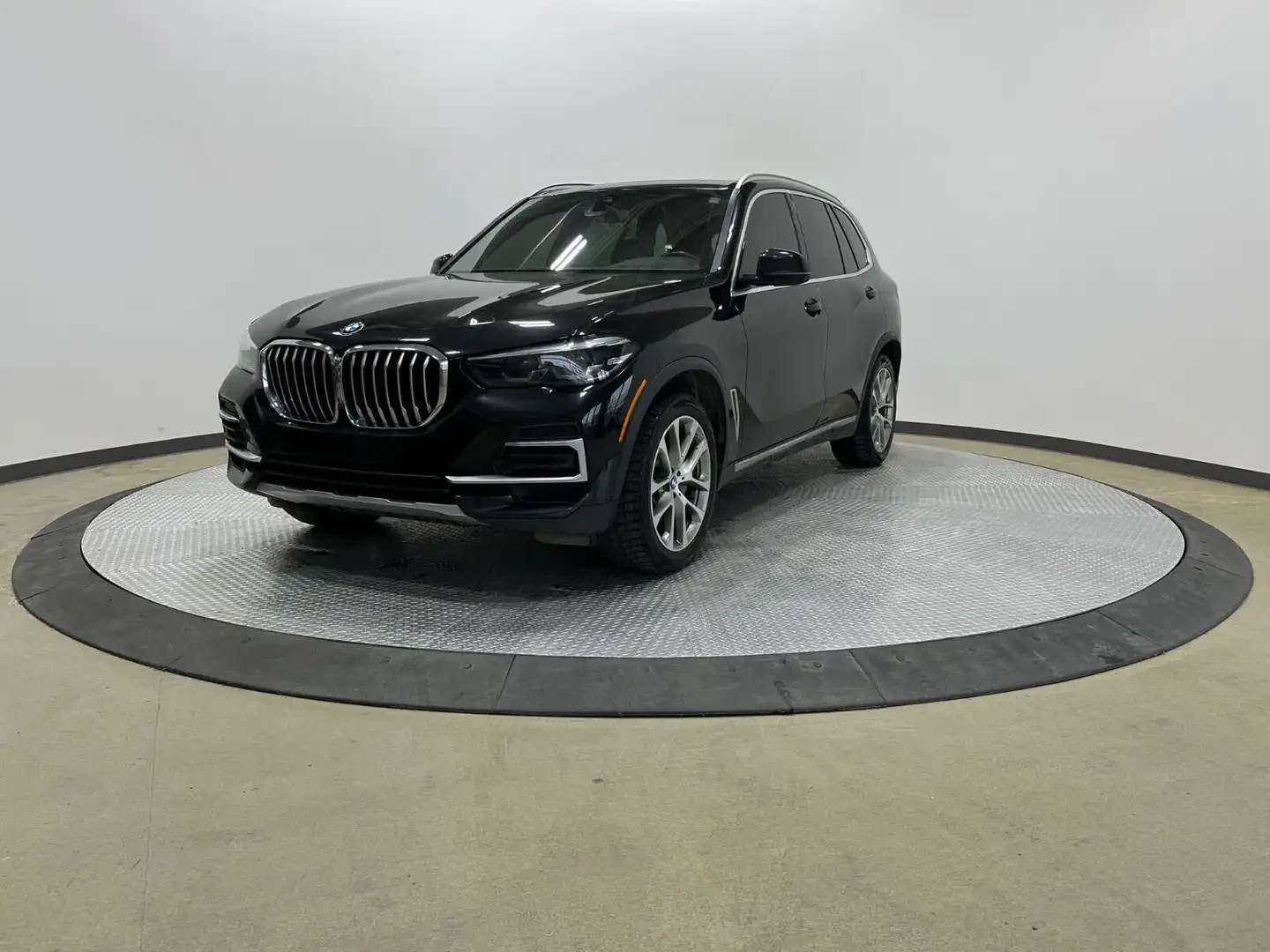 BMW X5 360КАМЕРА* LANE* ASSIST* ПАНОРАМА* КЕЙЛЕС* 