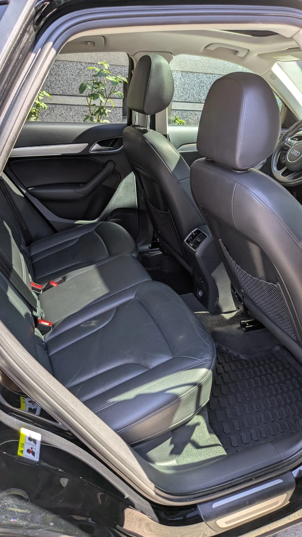 Audi Q3 Quattro 2.0 TFSI / КАПАРИРАНА , снимка 10 - Автомобили и джипове - 55618657
