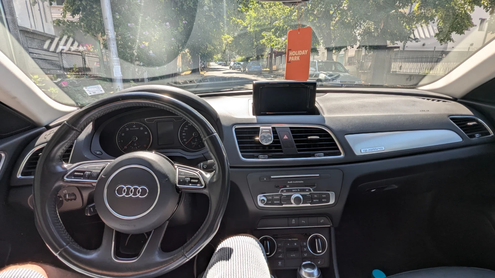 Audi Q3 Quattro 2.0 TFSI / КАПАРИРАНА , снимка 7 - Автомобили и джипове - 55618657