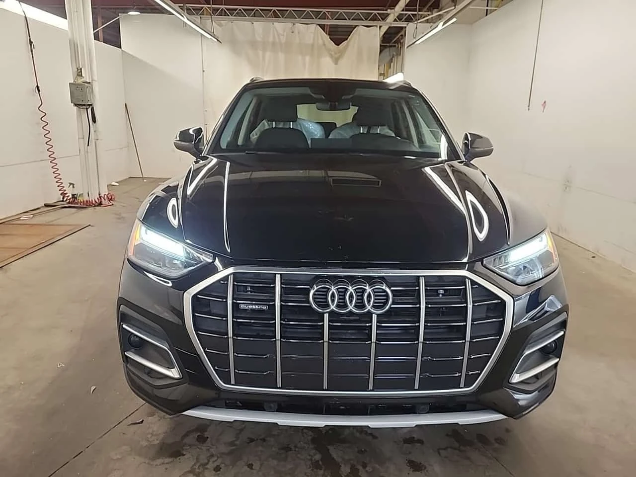 Audi Q5 * KOMFORT * CARFAX * ОПЦИЯ ЗА ФИНАНСИРАНЕ * , снимка 17 - Автомобили и джипове - 55785479
