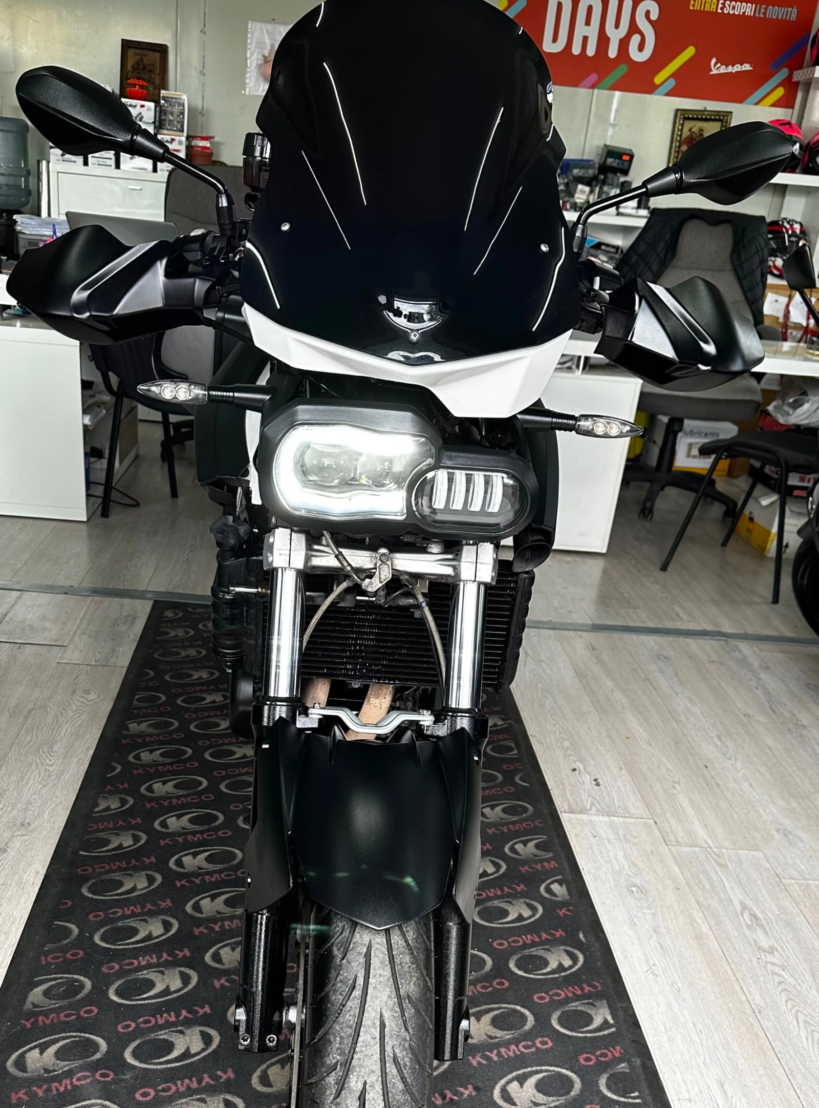 BMW F 800R ABS, LED 03.2011г. | Mobile.bg — изображение 1