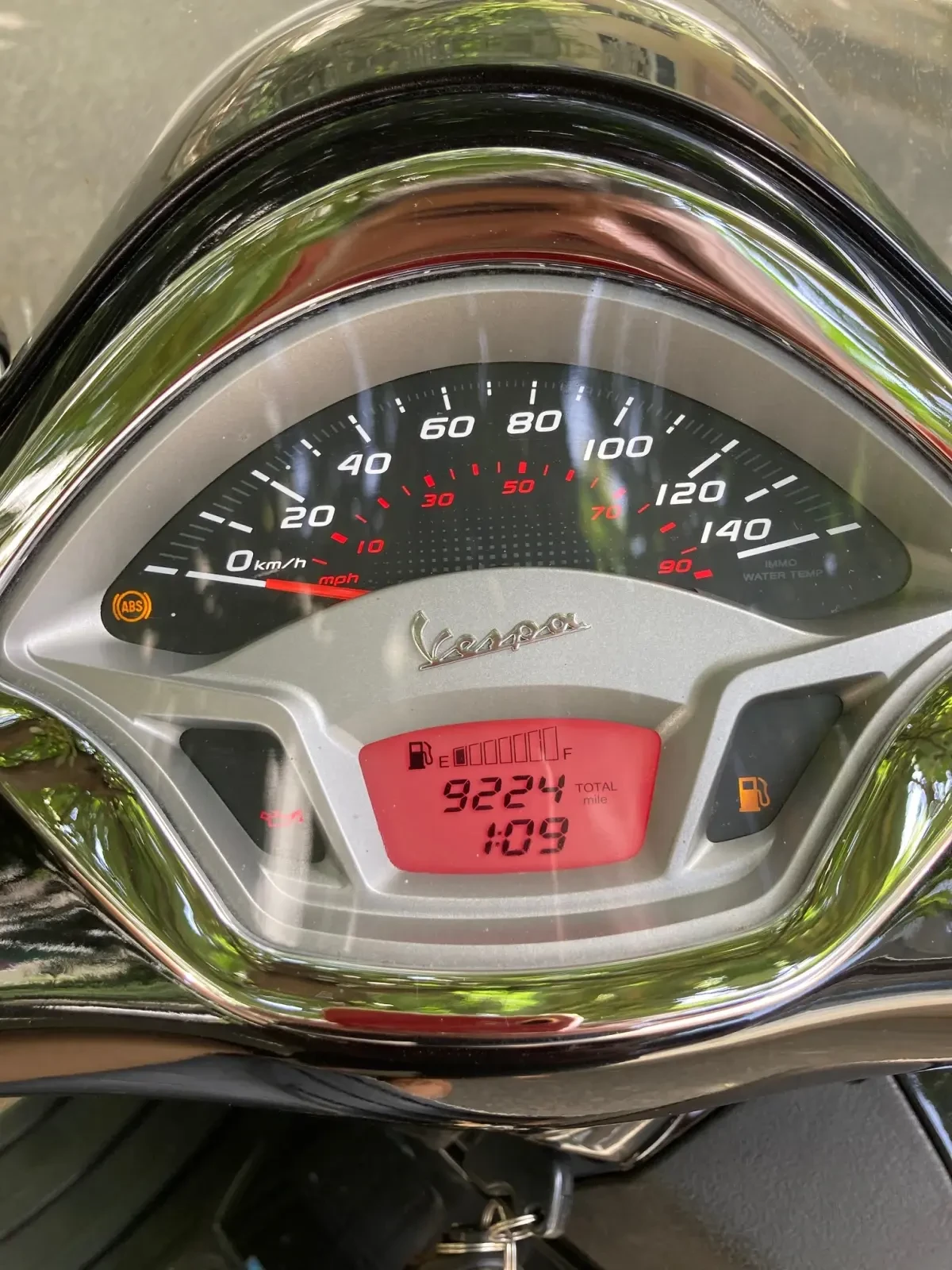 Vespa GTS 300, снимка 2 - Мотоциклети и мототехника - 54306019