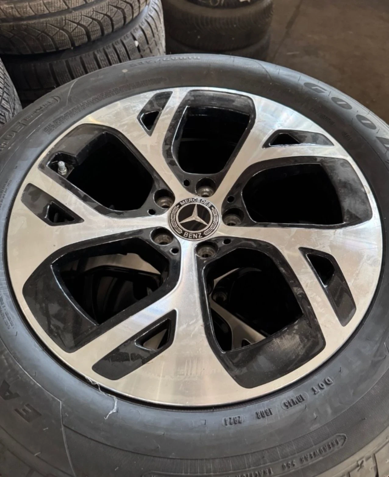 Гуми с джанти Goodyear 235/60R18, снимка 5 - Гуми и джанти - 55845540