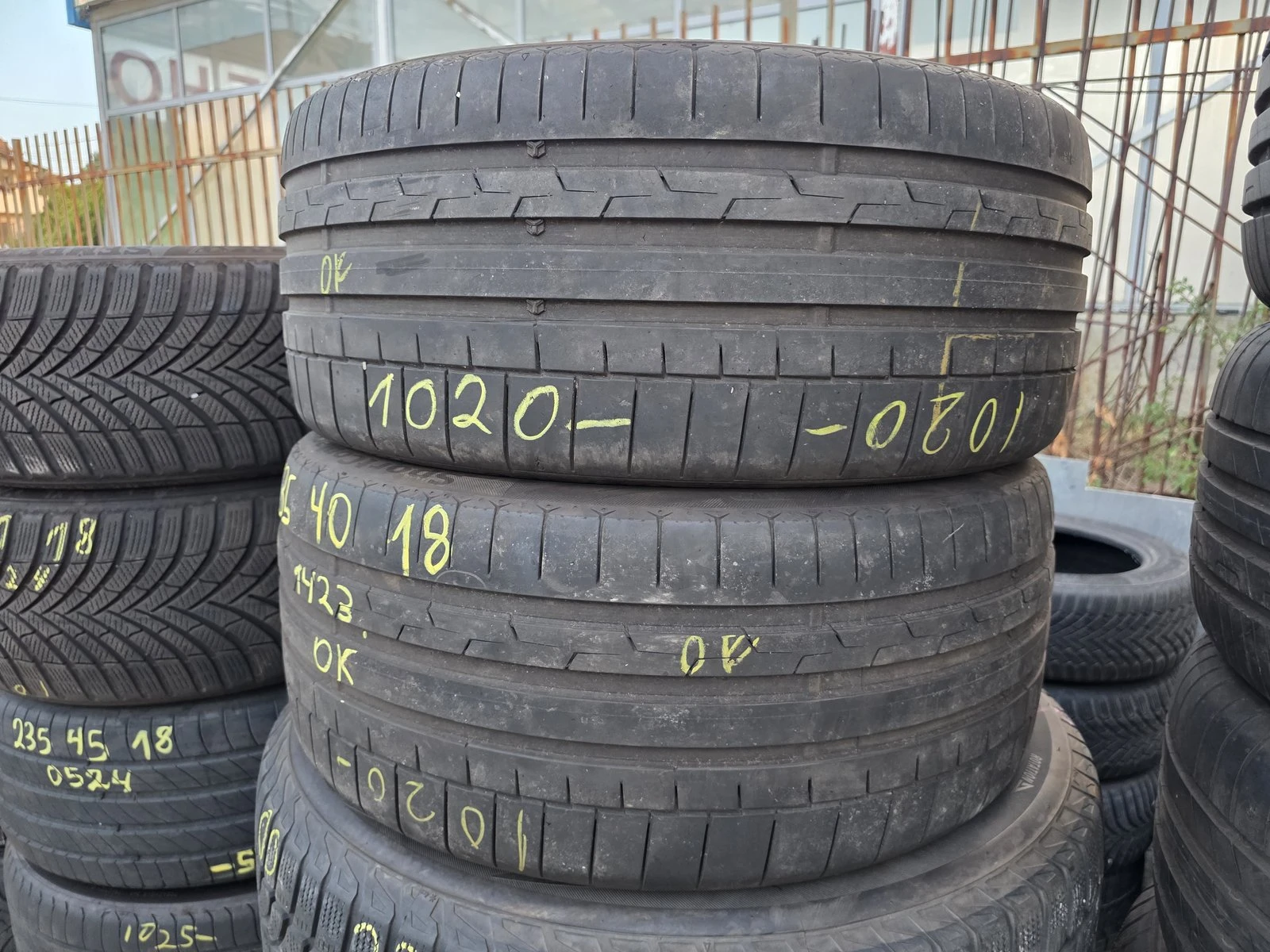 Гуми Летни 235/40R18, снимка 3 - Гуми и джанти - 56735399