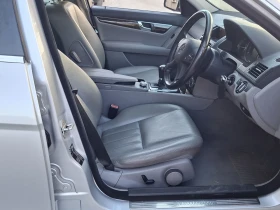 Mercedes-Benz C 320, снимка 9