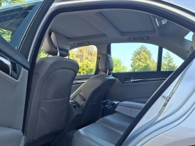 Mercedes-Benz C 320, снимка 12