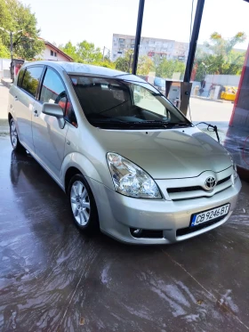 Toyota Corolla verso 2.2 D4D 136k.c 6ск., снимка 7