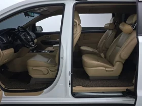 Kia Carnival 2.2 CRDI - 10412 € / 20364.10 лв. - 38712814 10