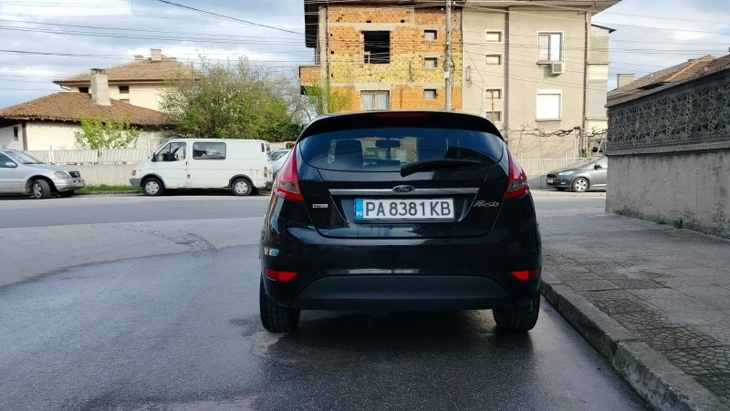 Ford Fiesta, снимка 2 - Автомобили и джипове - 46961545